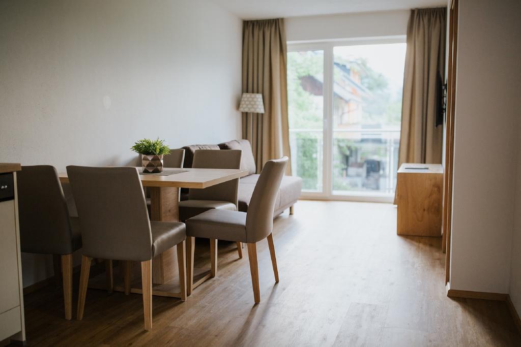 Apartmenthaus Strasswirt De Luxe Tröpolach エクステリア 写真