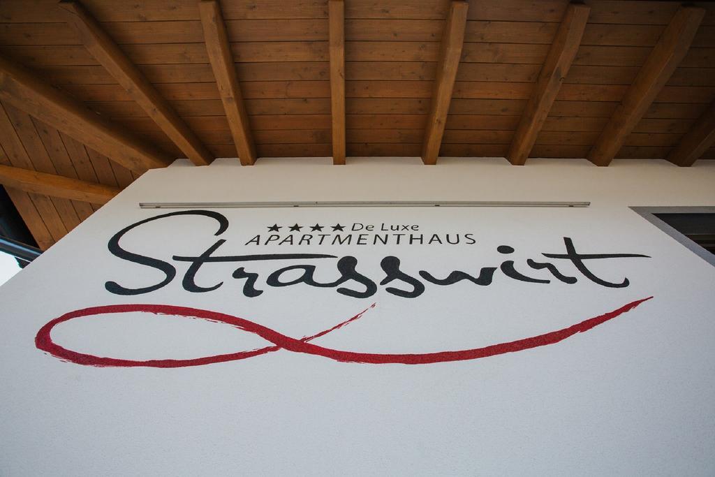 Apartmenthaus Strasswirt De Luxe Tröpolach エクステリア 写真