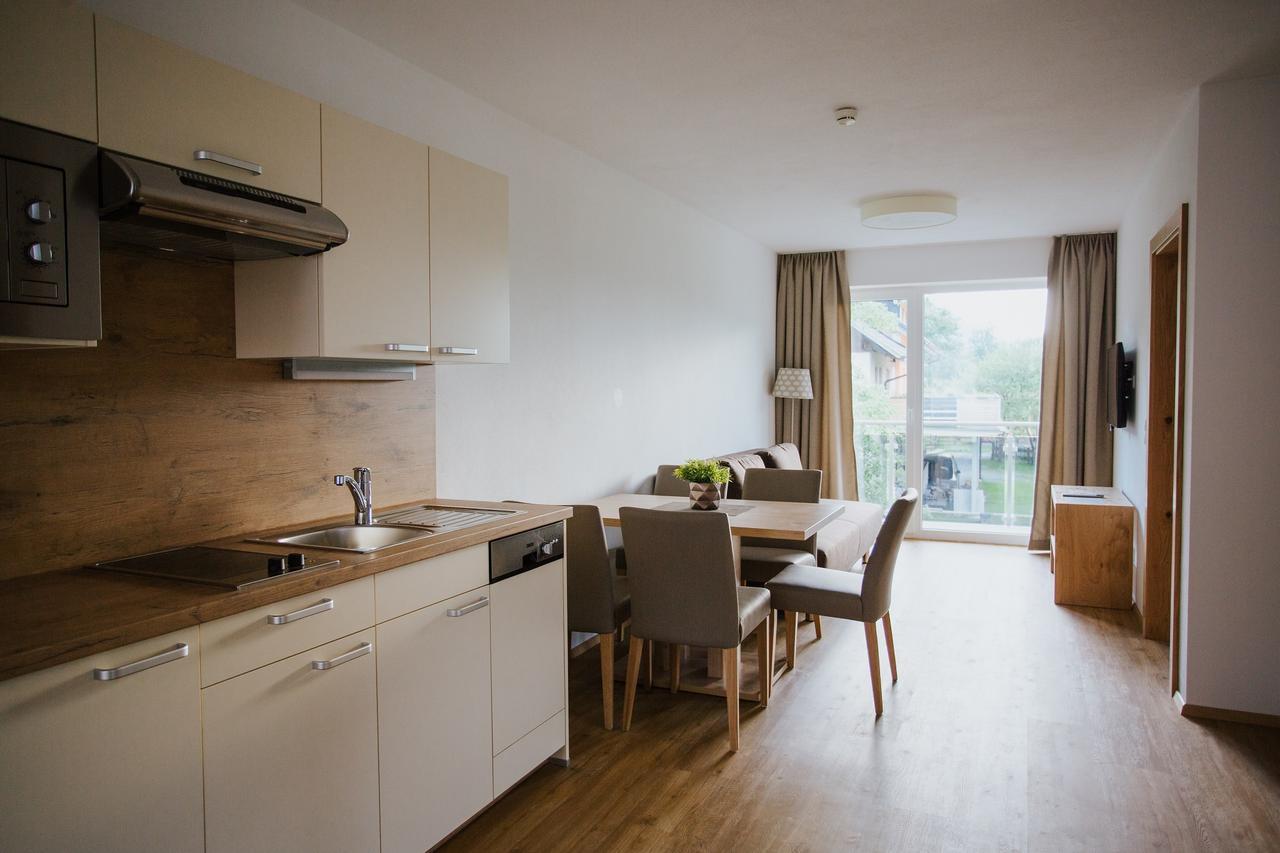 Apartmenthaus Strasswirt De Luxe Tröpolach エクステリア 写真