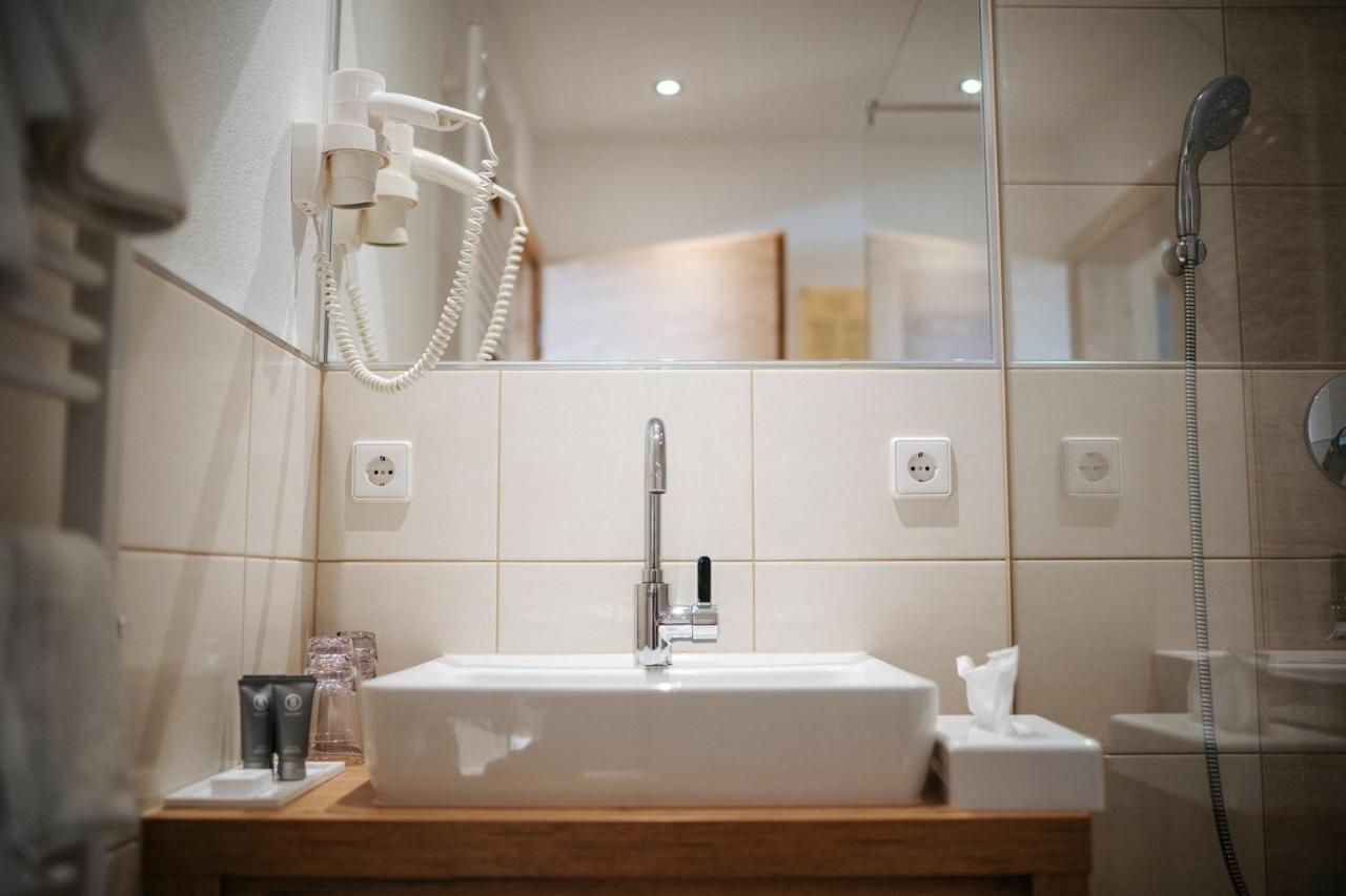 Apartmenthaus Strasswirt De Luxe Tröpolach エクステリア 写真