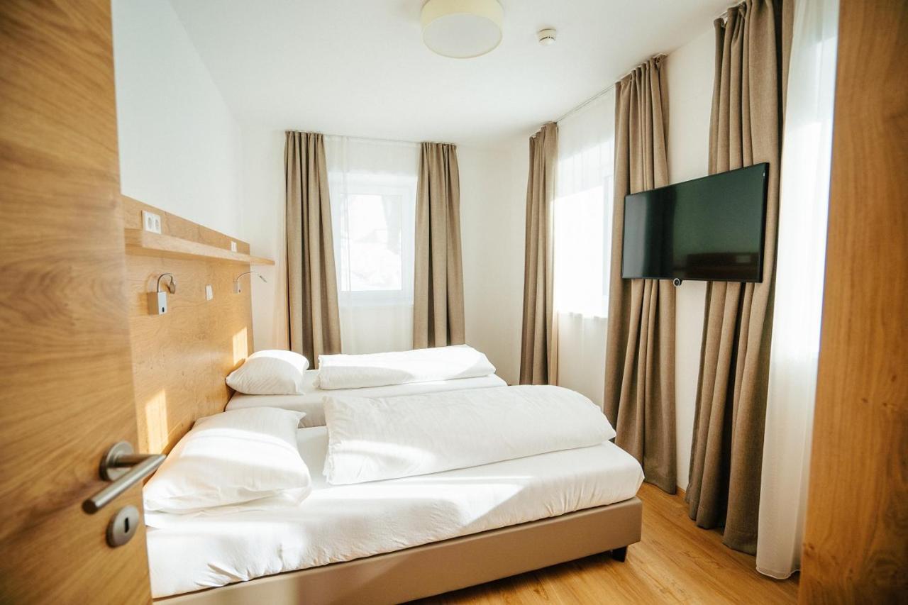 Apartmenthaus Strasswirt De Luxe Tröpolach エクステリア 写真