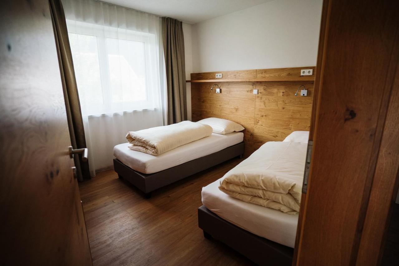 Apartmenthaus Strasswirt De Luxe Tröpolach エクステリア 写真